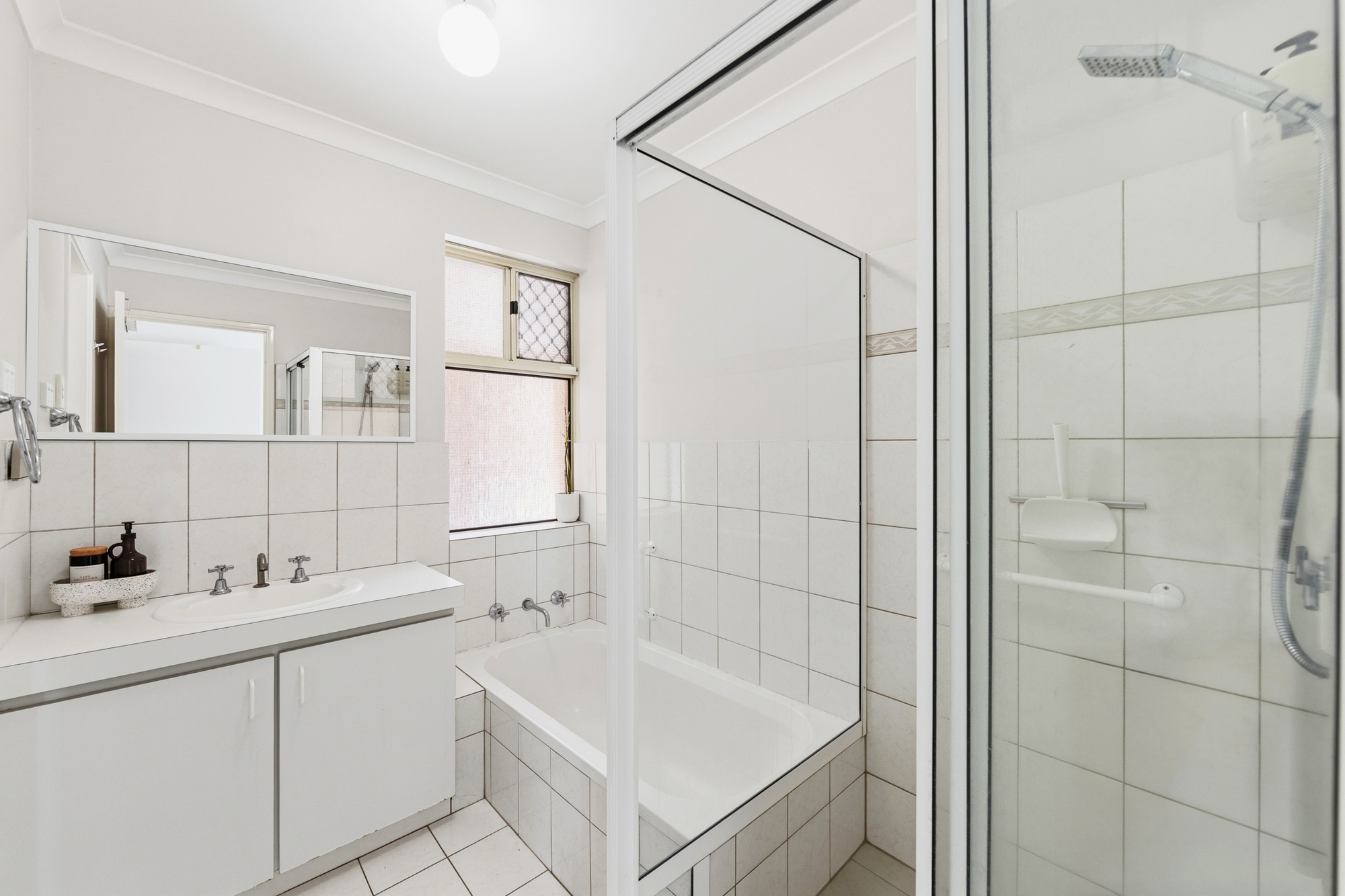 3 146 Shakespeare Ave Yokine WA 6060