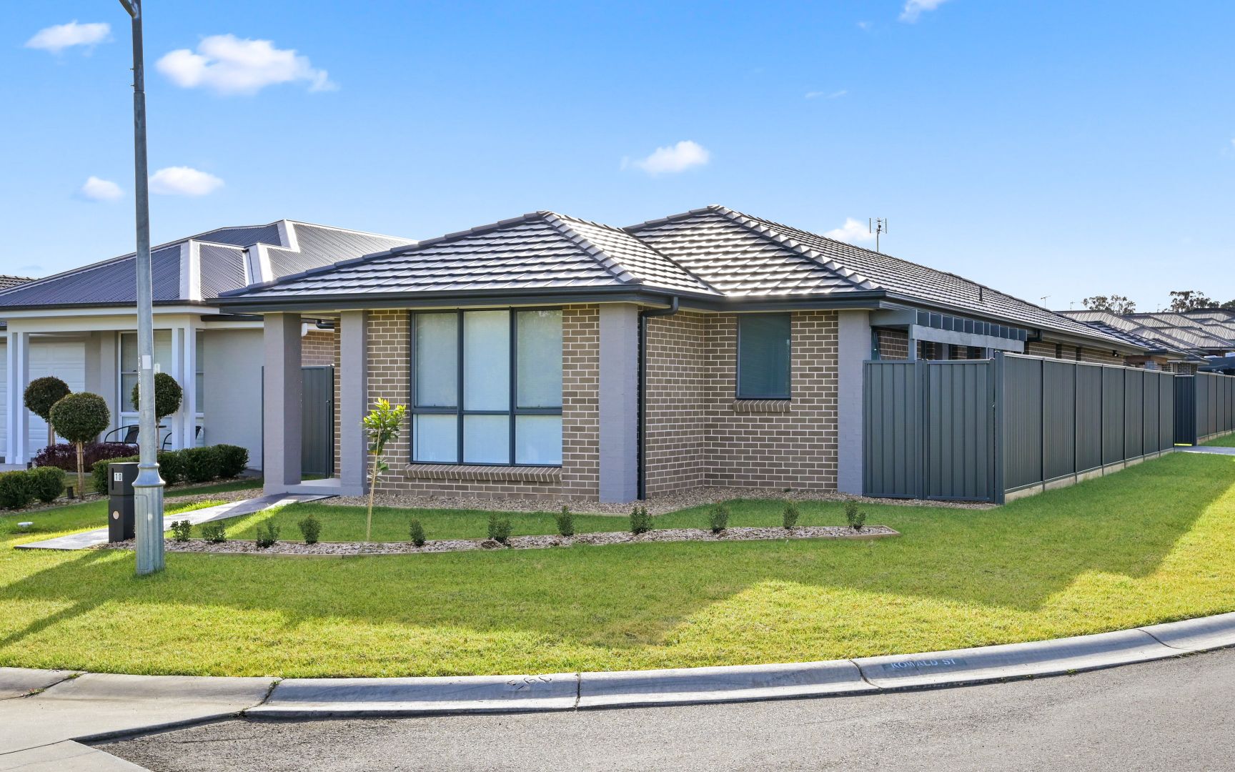 10 Anvil Avenue, ELDERSLIE NSW 2570