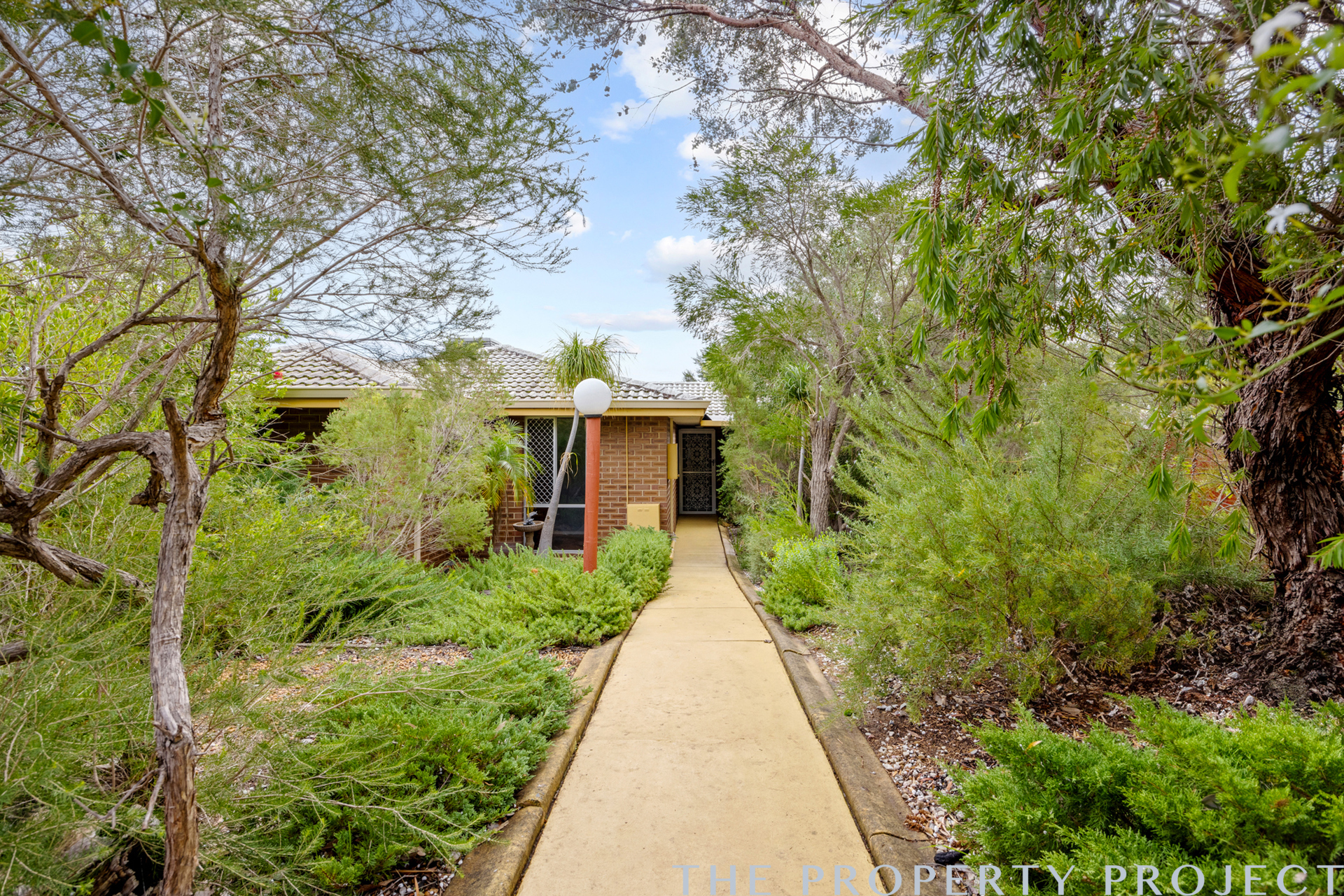 214 Blackadder Road Swan View WA 6056