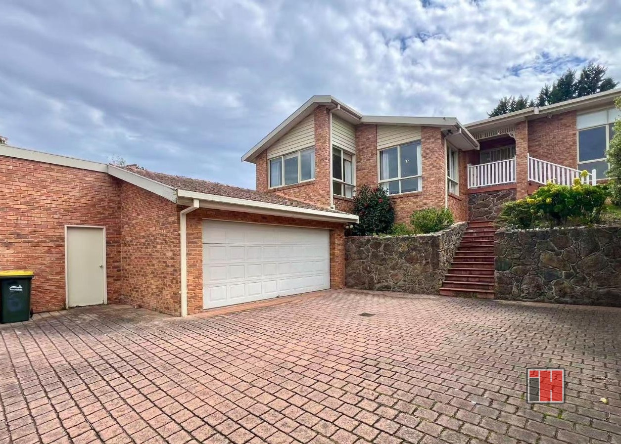 6 Hollyoak Rise, ELTHAM NORTH VIC 3095