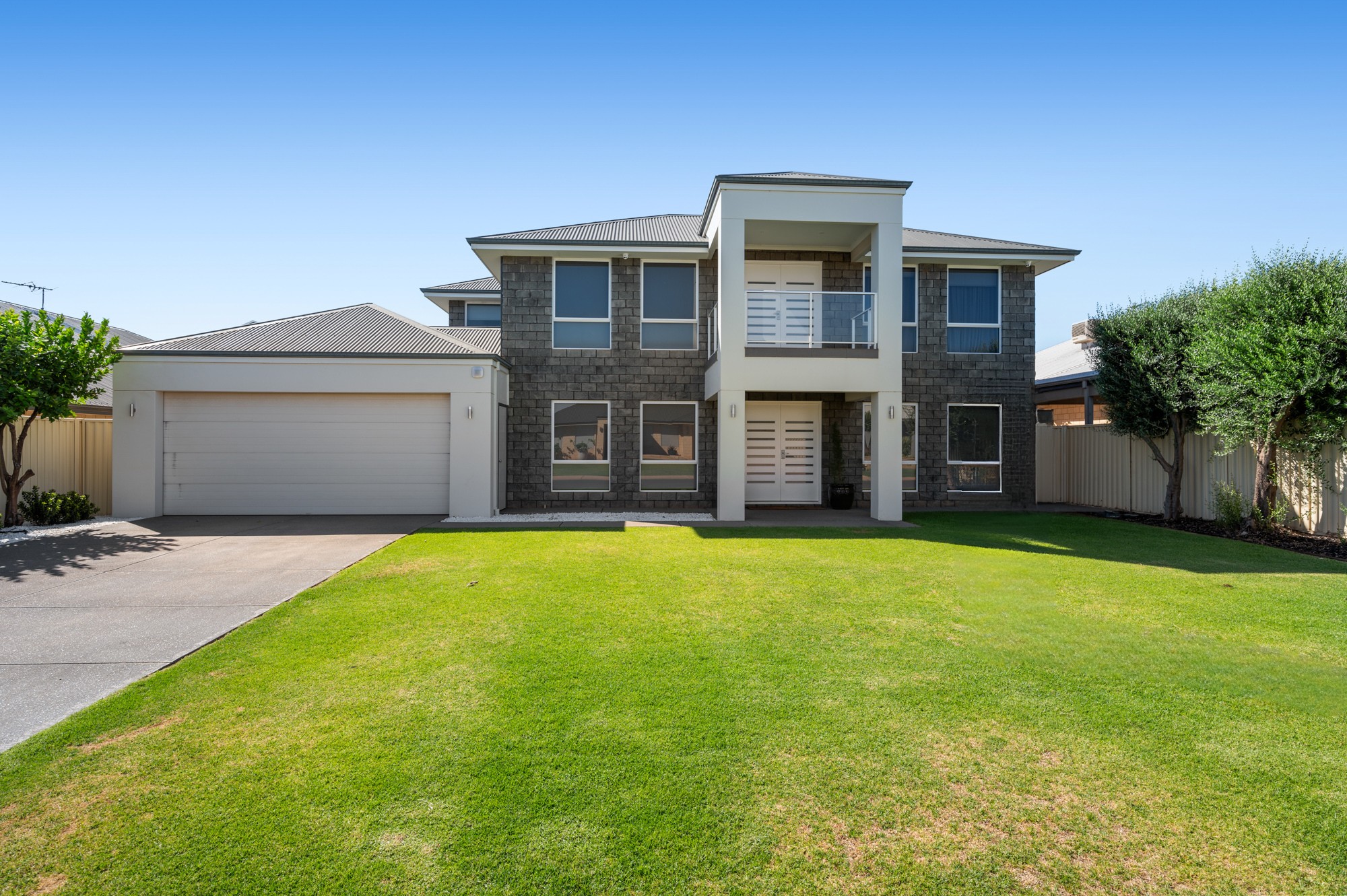 13 Riseberry Way, SOMERVILLE WA 6430