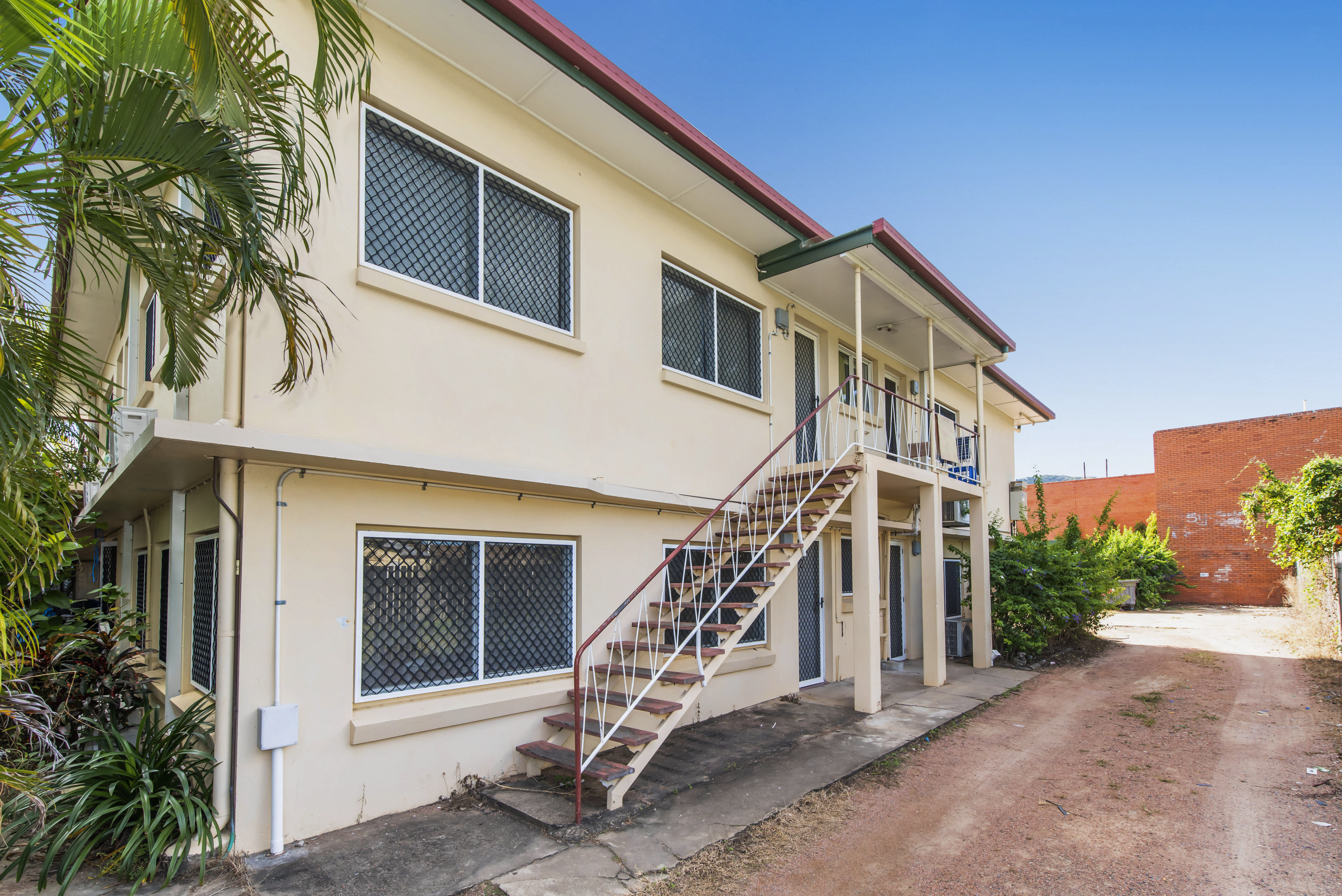 Unit 1 / 1 Armstrong St, HERMIT PARK QLD 4812