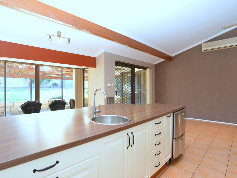 115 Moolanda Boulevard Kingsley WA 6026