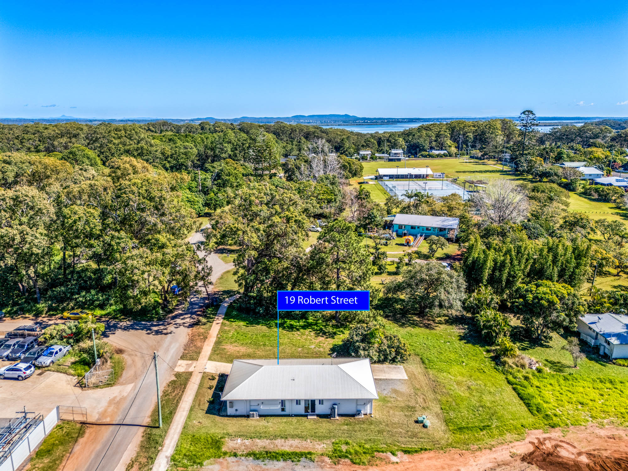 19 Robert Street, RUSSELL ISLAND QLD 4184