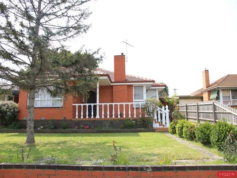 7 Devon Drive, SPRINGVALE SOUTH VIC 3172