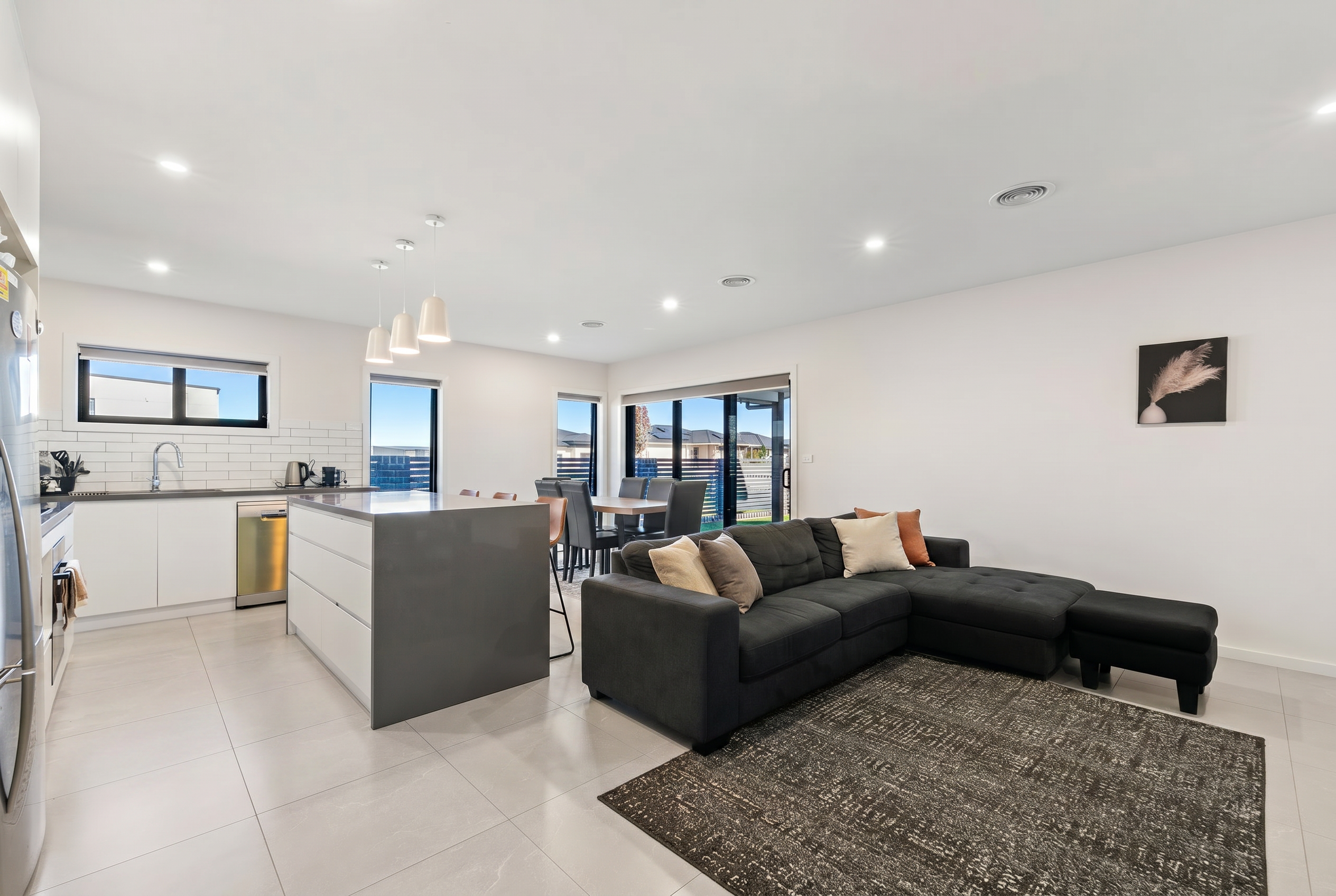 214 Robin Boyd Crescent, Taylor, photo 2