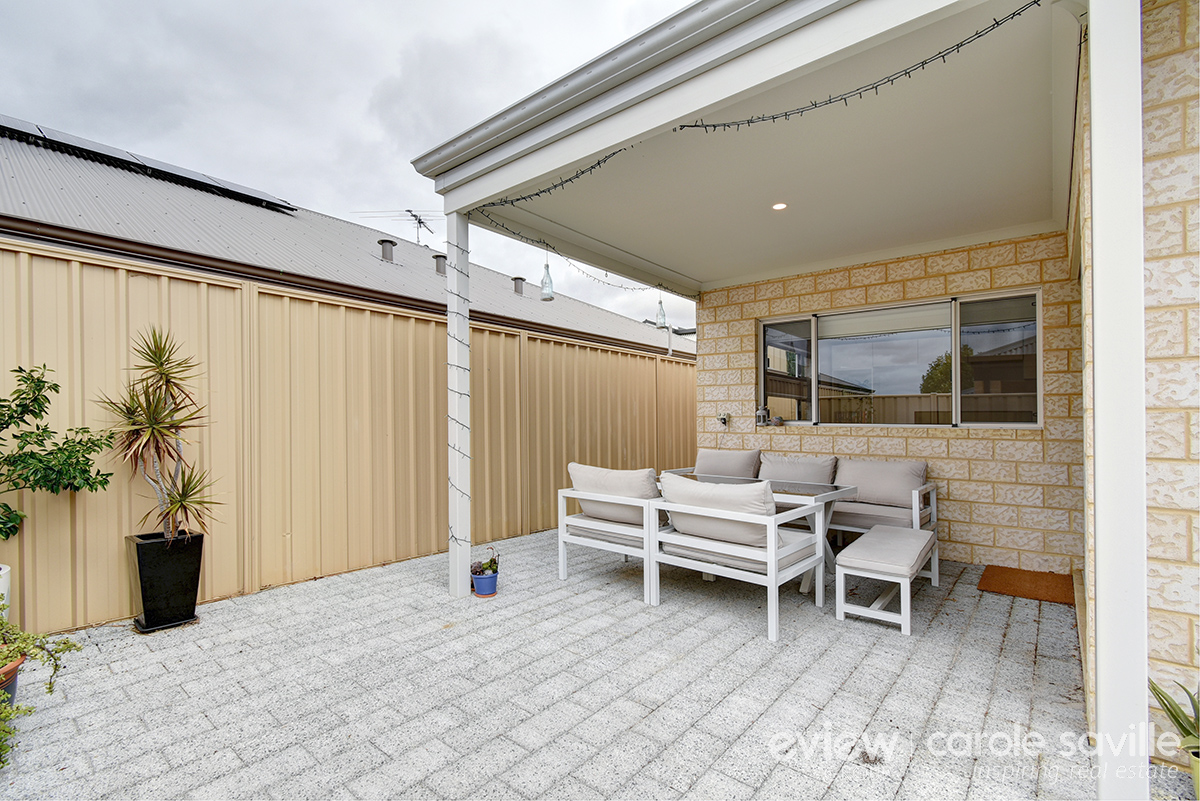 18 Dunedin Chase Hocking WA 6065