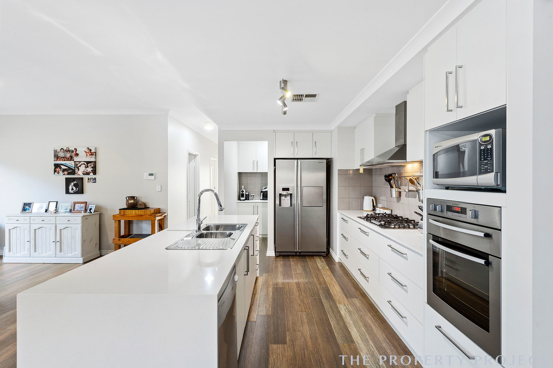16 Aubun Garden Caversham WA 6055