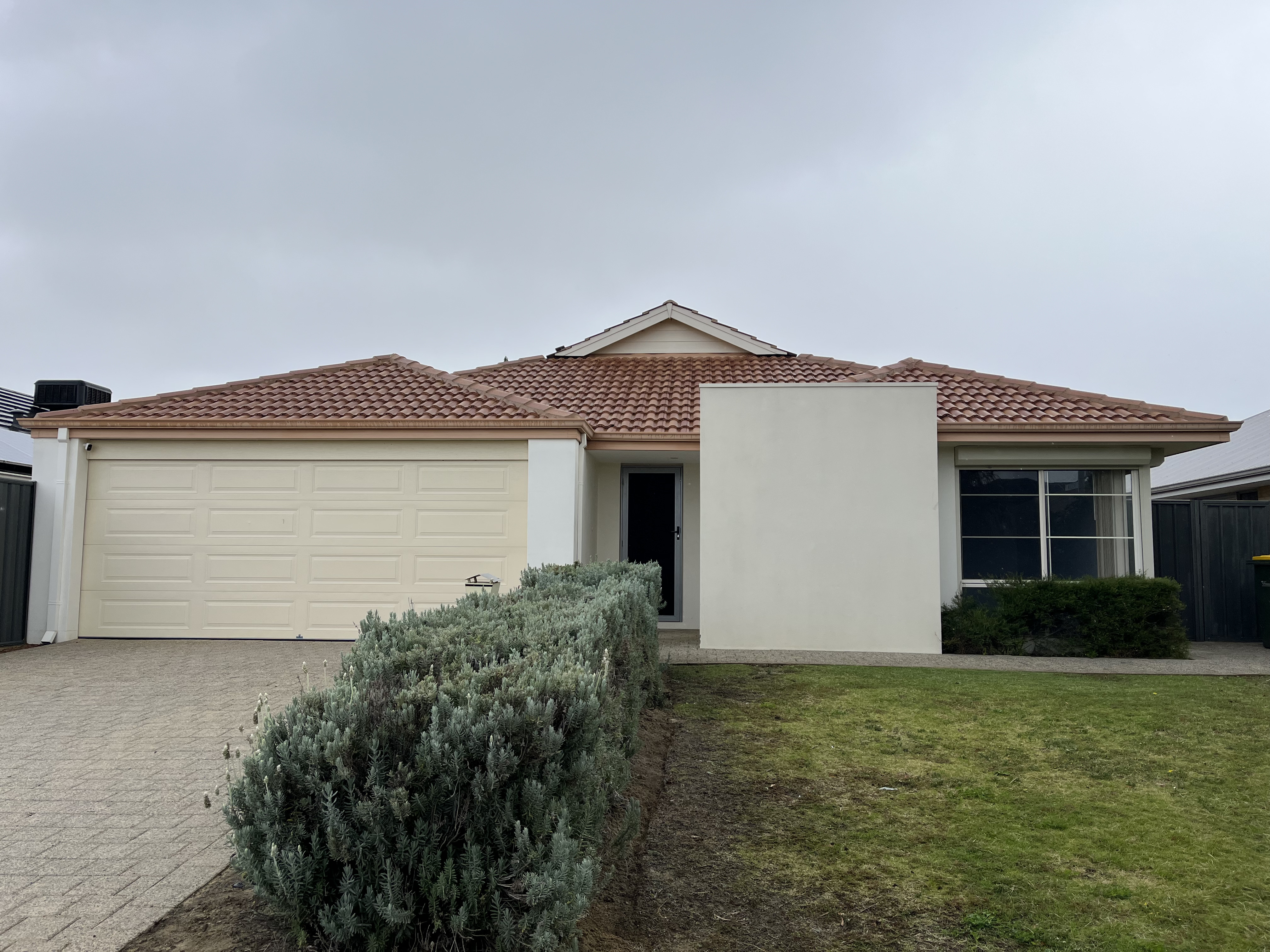 9 Farnese Way, BANKSIA GROVE WA 6031