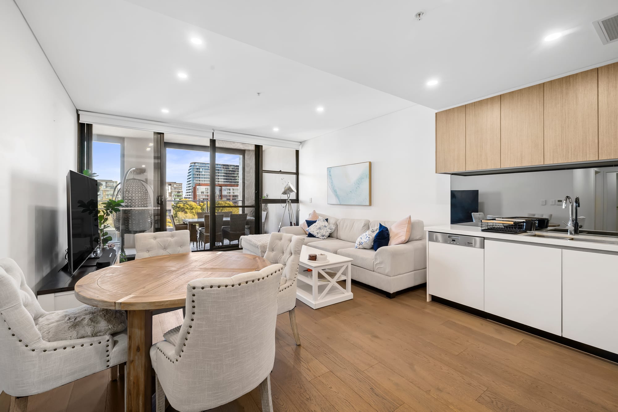 2512/6 Kingsborough Way, Zetland For Lease by The Gallery Real Estate - image 5