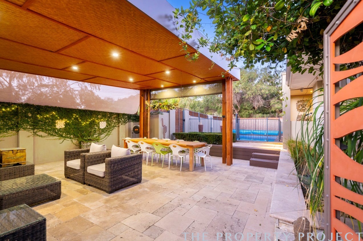 16 Vernon Street Trigg WA 6029