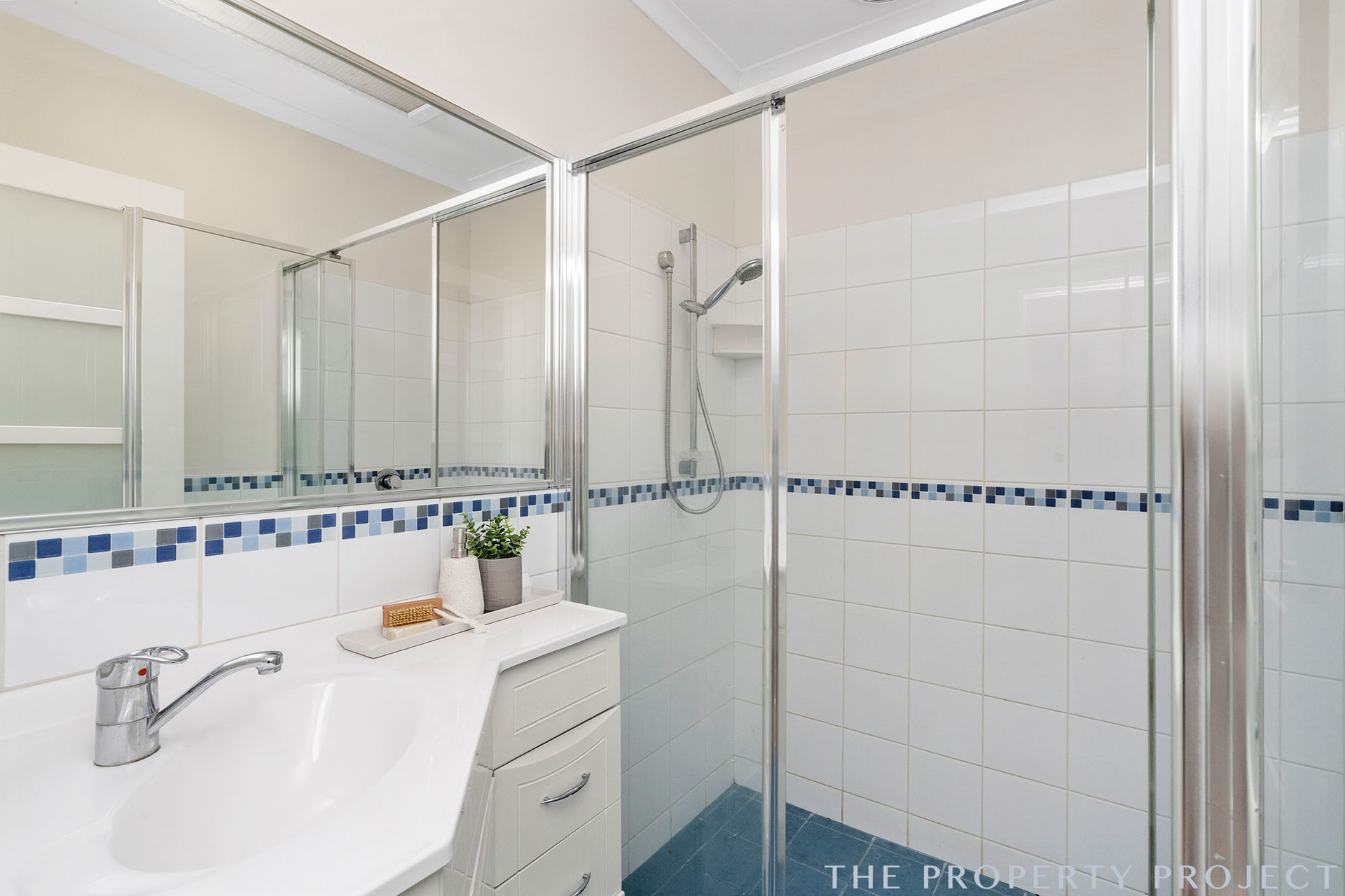 15 Milverton Avenue Karrinyup WA 6018