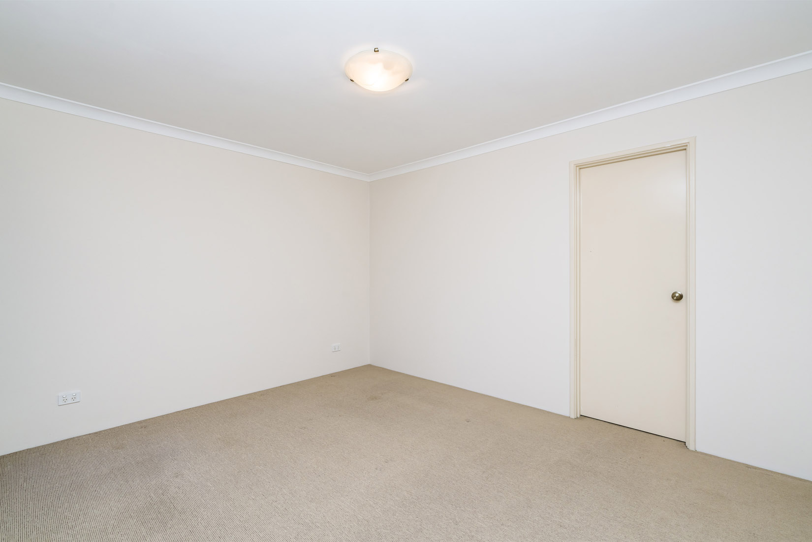 1 39 Loton Avenue Midland WA 6056