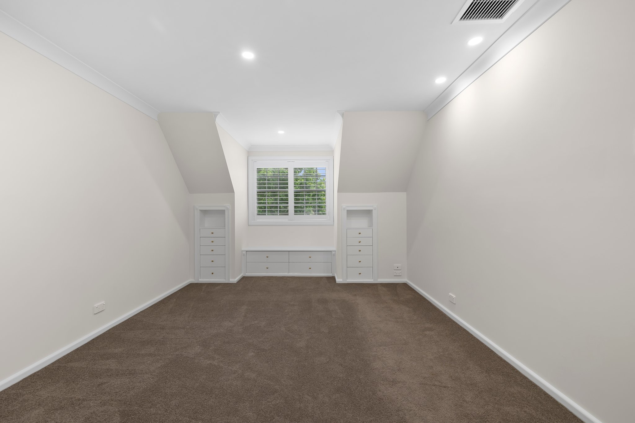 11 Weldon St, Burwood Leased by The Gallery Real Estate - image 8