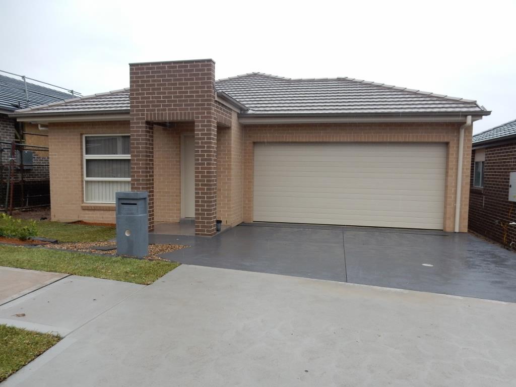 22 Everlasting  Street, DENHAM COURT NSW 2565