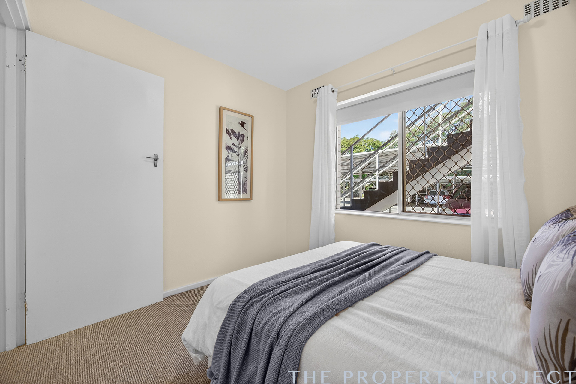 2 143 Edinboro Street Joondanna WA 6060