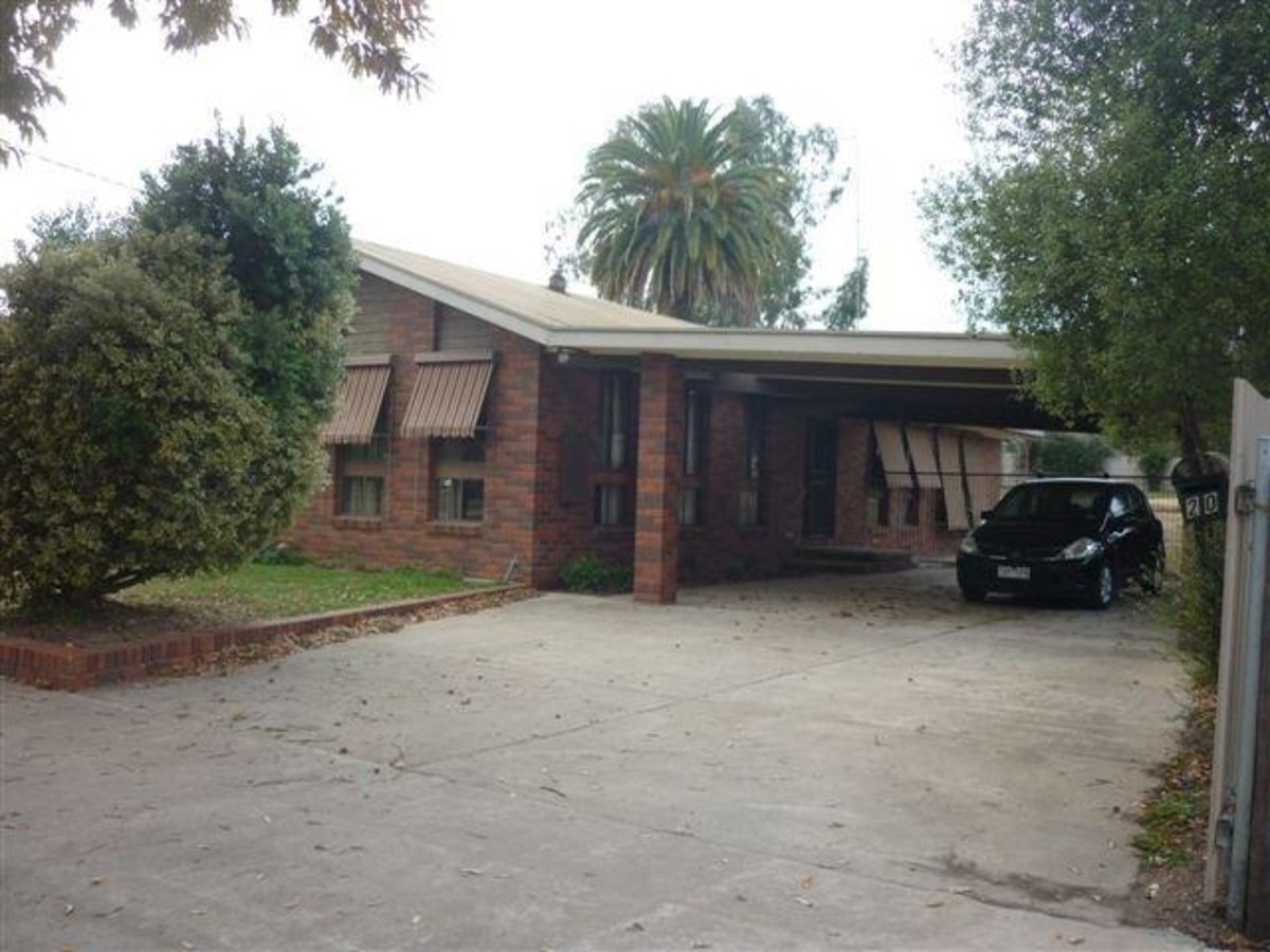 20 Kings Avenue, ST ARNAUD VIC 3478