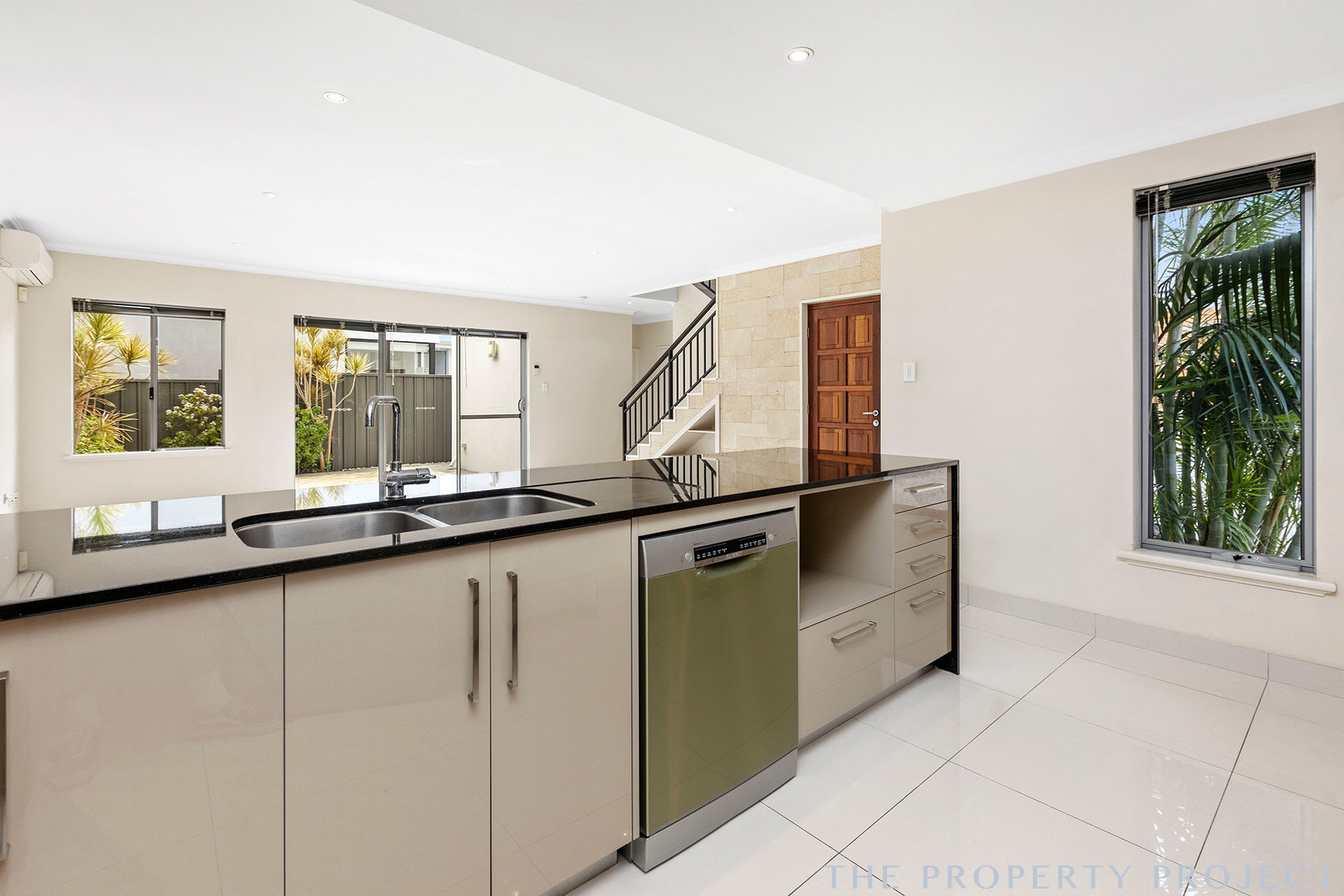 75B Duke Street Scarborough WA 6019