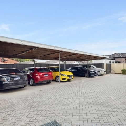 4 17 Sussex St Nollamara WA 6061