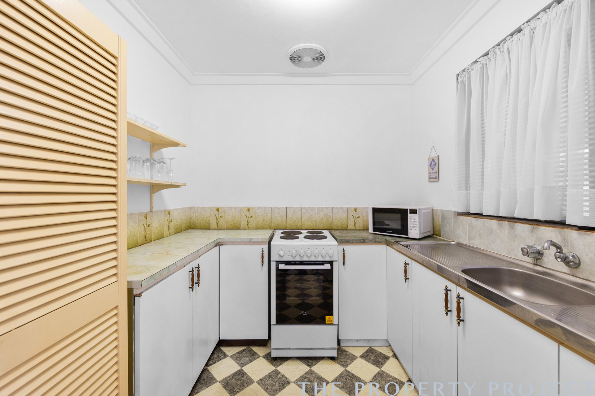 8 Flinders Street Falcon WA 6210