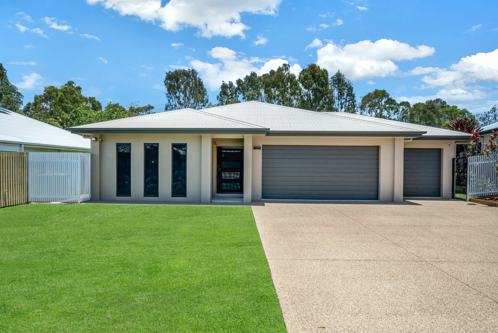 6 Chester St, MOUNT LOUISA QLD 4814