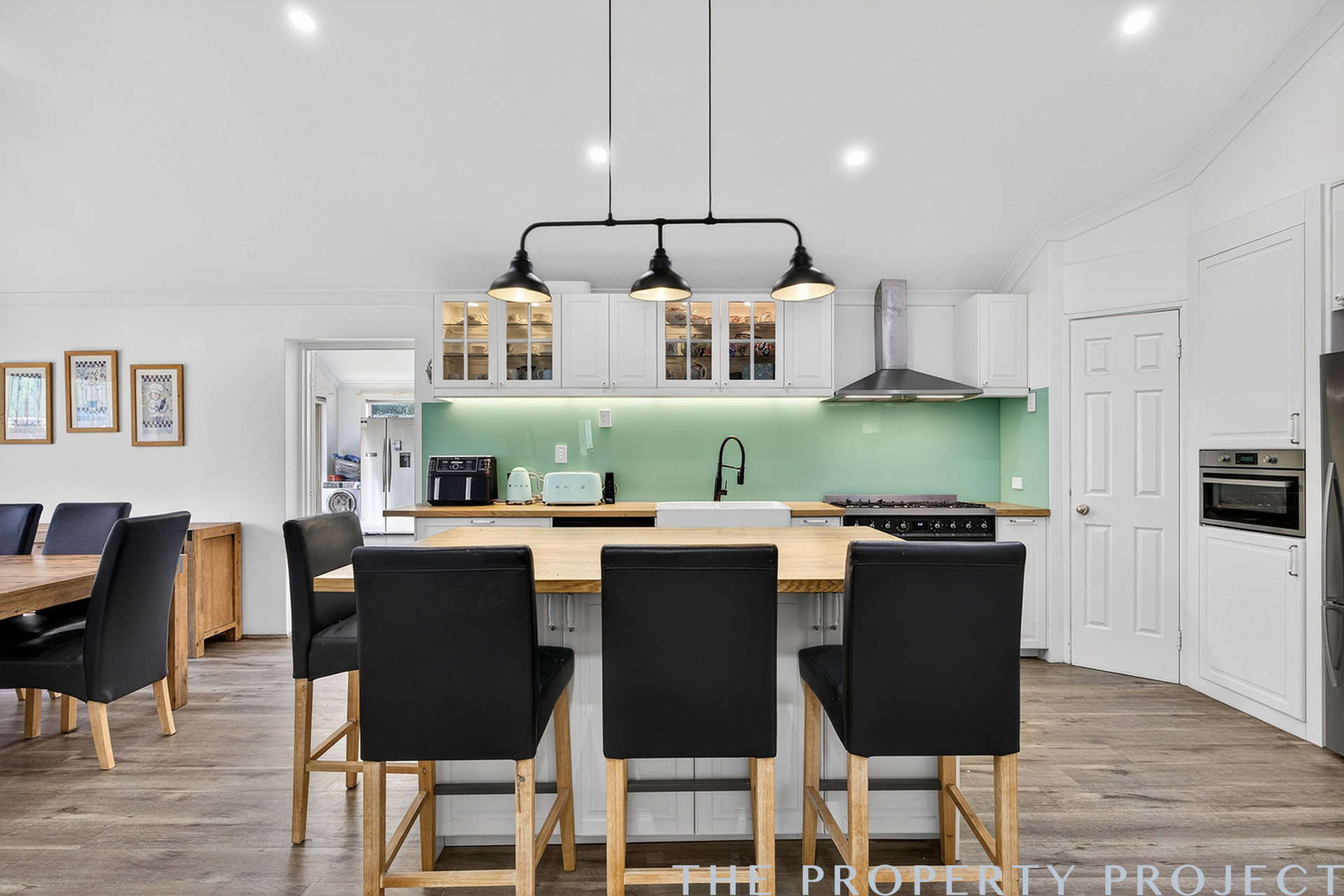 4 Rosneath Terrace Kinross WA 6028