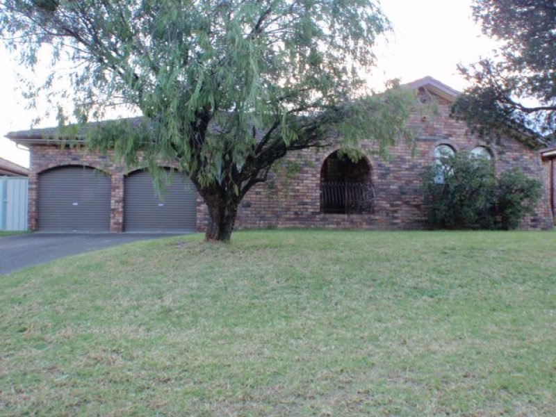 4 Aroa Place, GLENFIELD NSW 2167