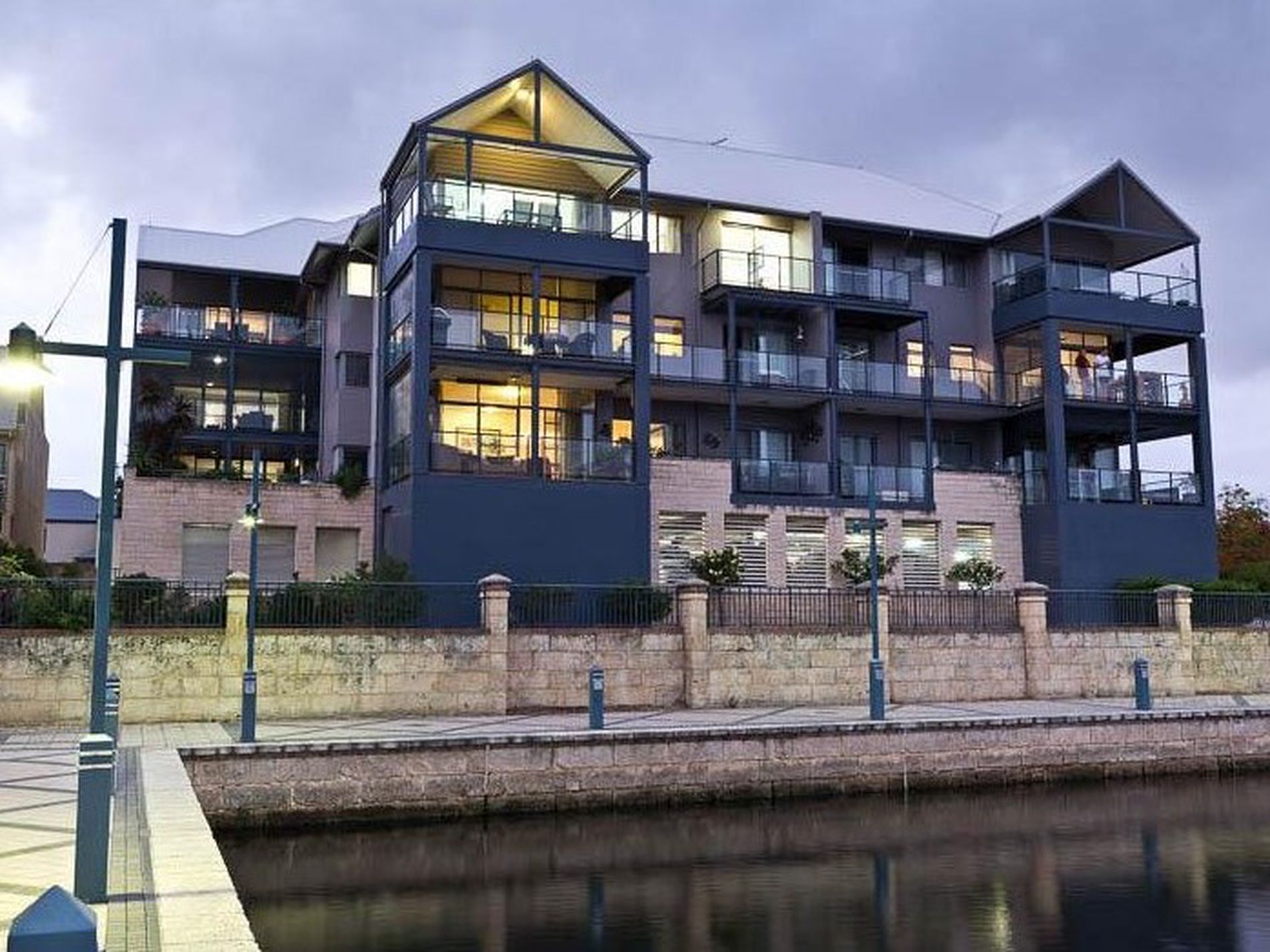 11 / 45 Tidewater Way, ASCOT WA 6104