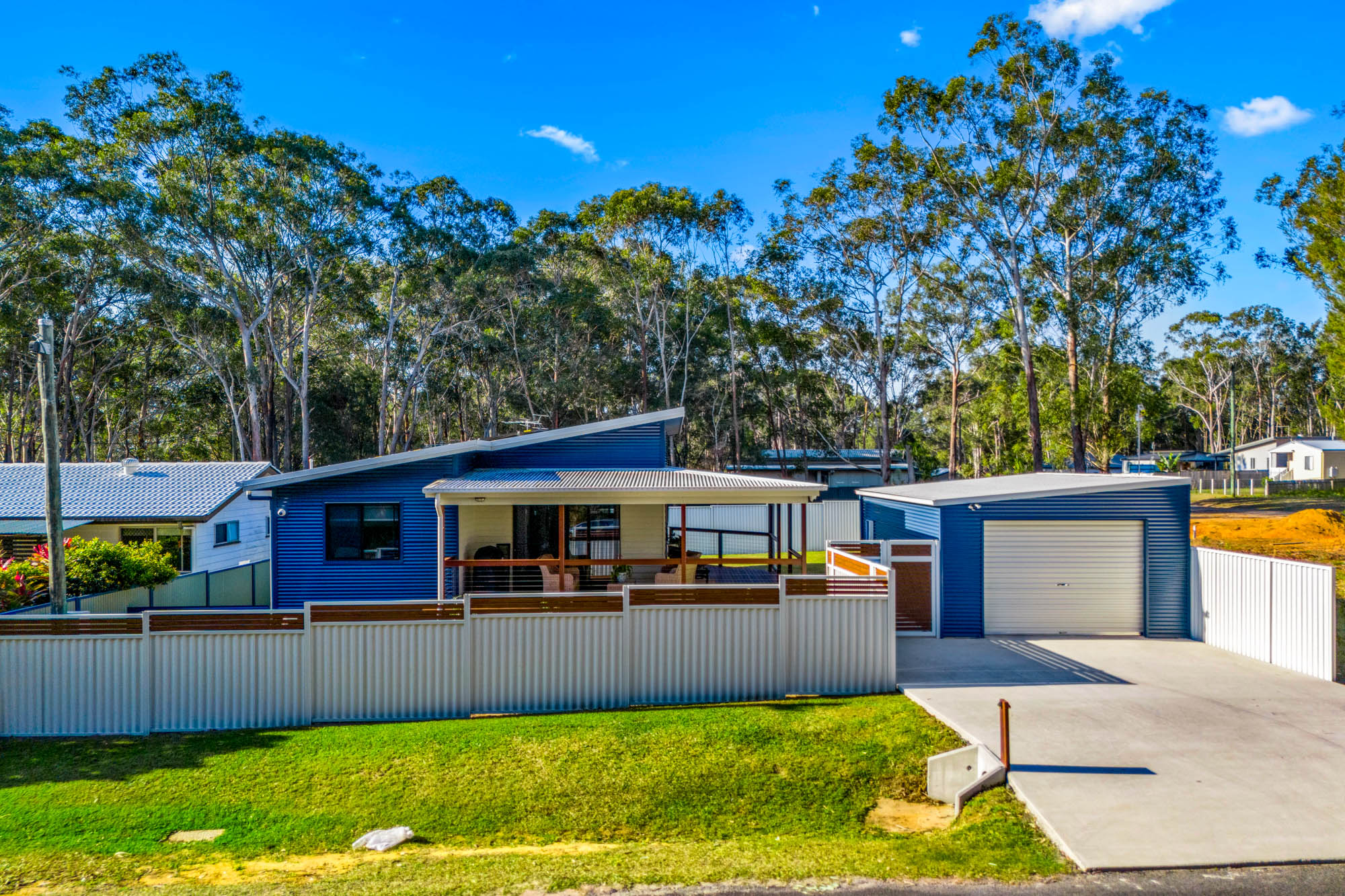 15 Kurrajong Road, RUSSELL ISLAND QLD 4184