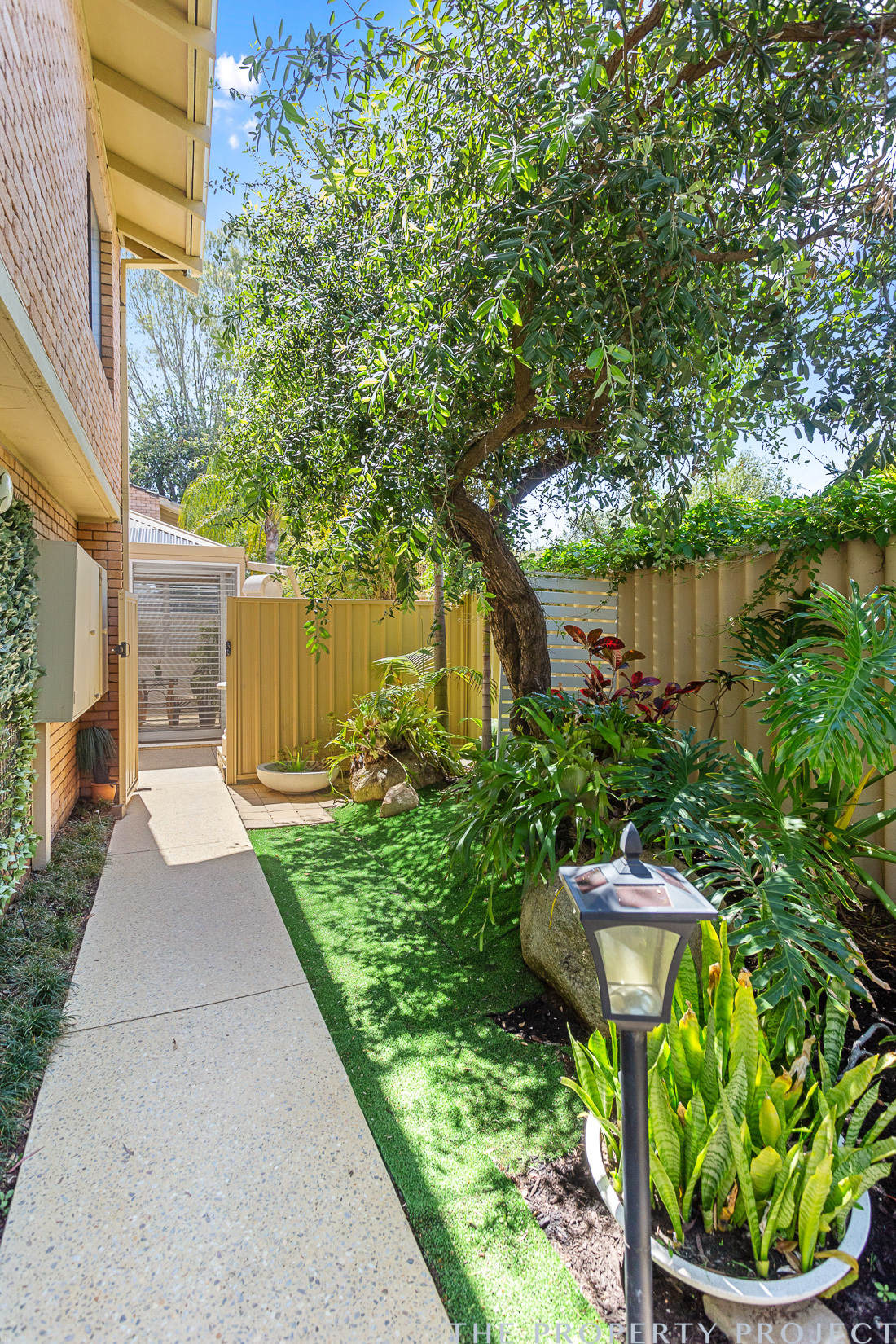 1 160 Broadway Crawley WA 6009