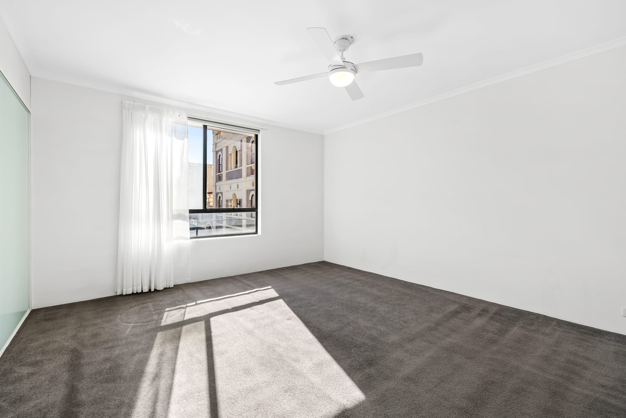F17/780 Bourke Street, Redfern Leased by The Gallery Real Estate - image 9