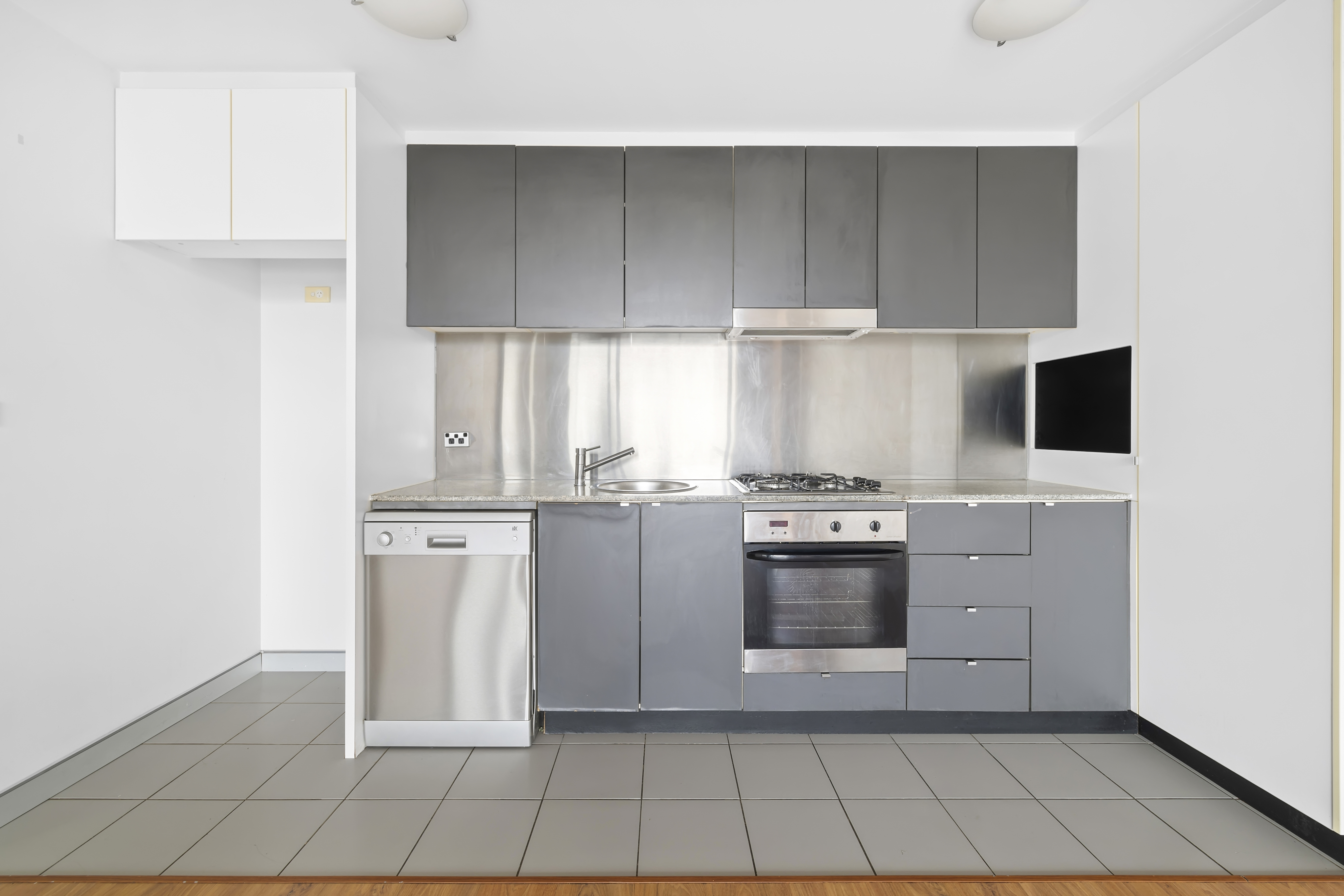 311/5 Queen St, Rosebery For Lease by The Gallery Real Estate - image 3
