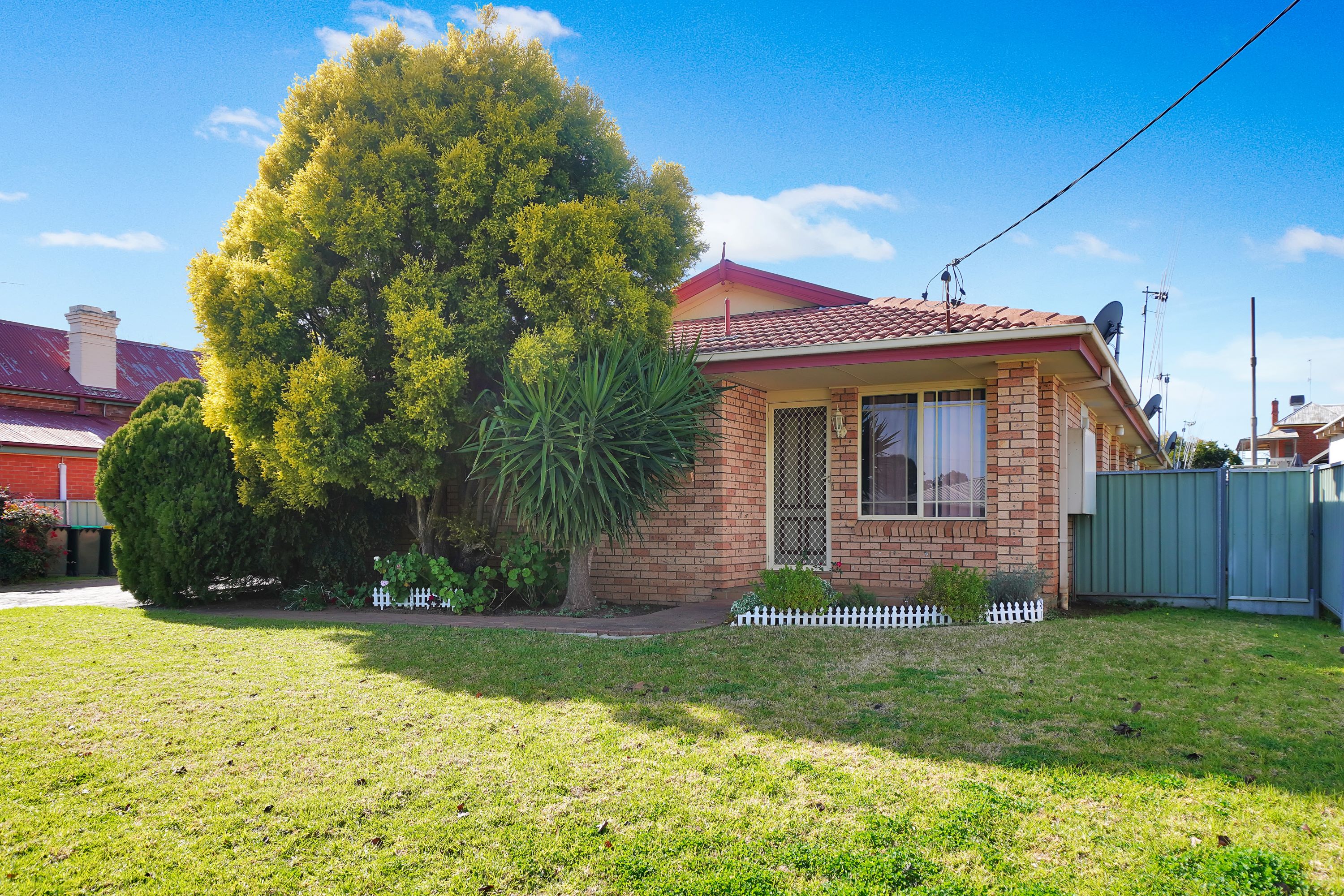 1 / 18 Wambat Street, FORBES NSW 2871