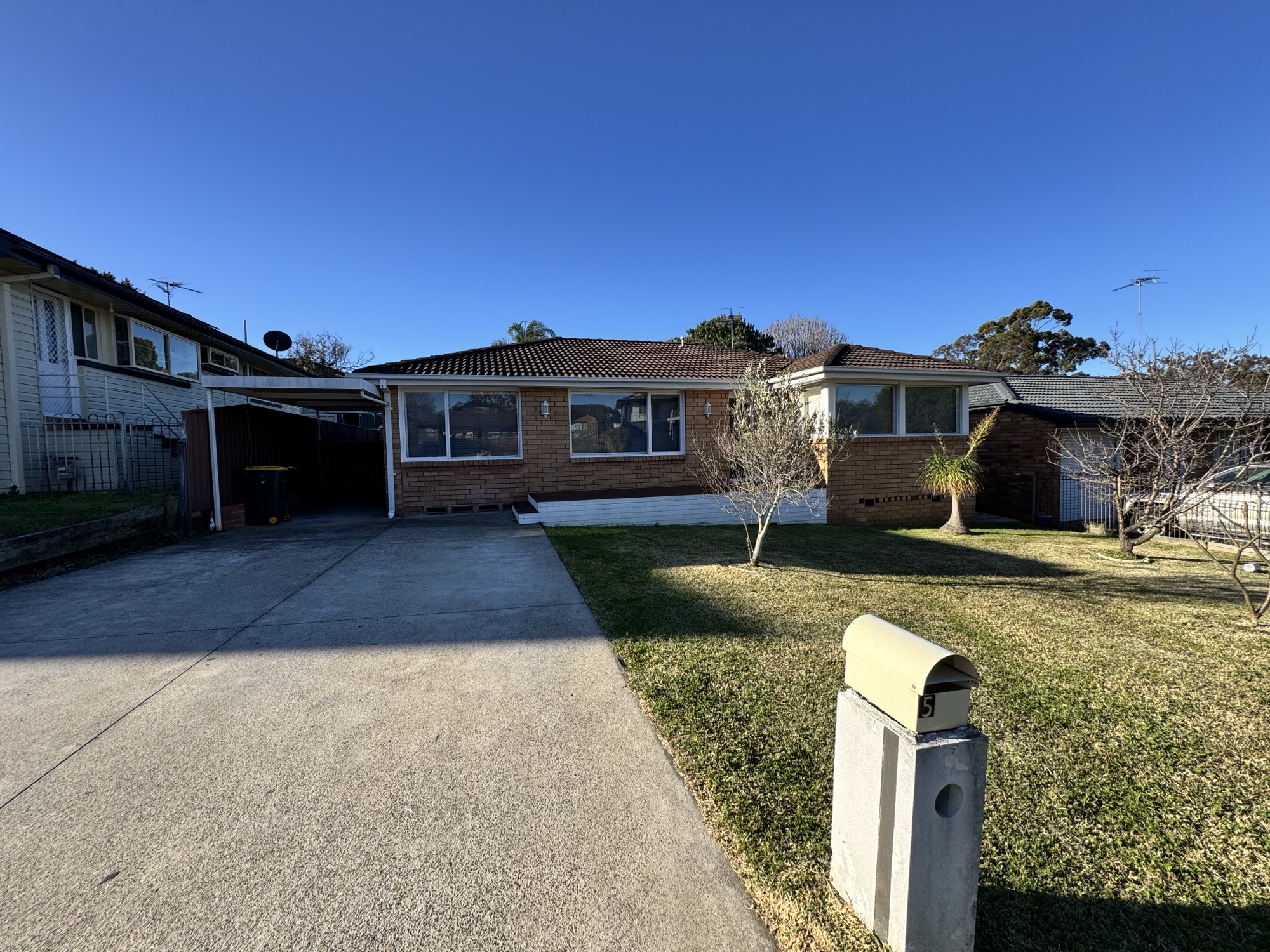 5 Poplar Crescent, BRADBURY NSW 2560