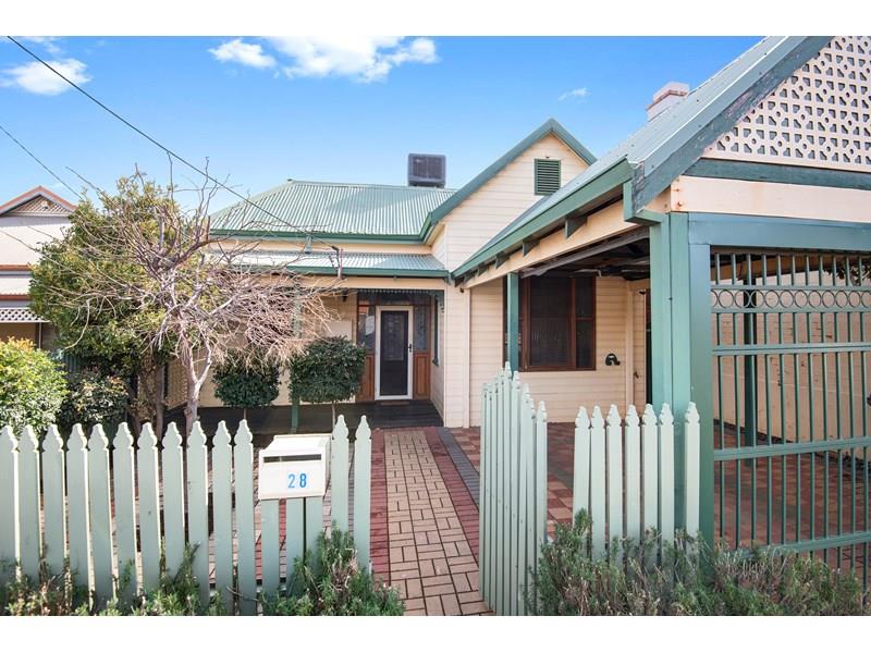 28 Victoria Street, KALGOORLIE WA 6430