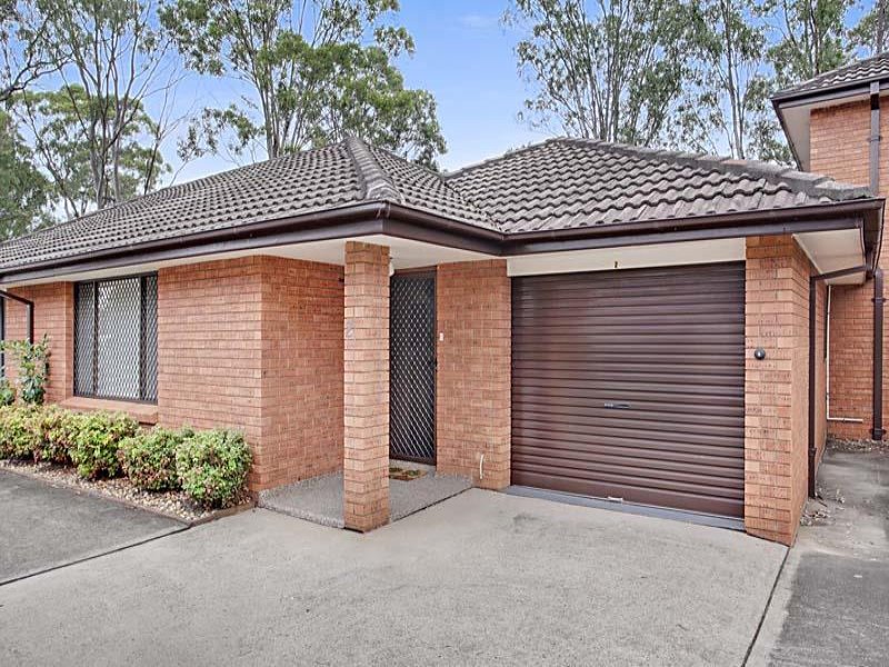 2 / 2 Alderney St, MINTO NSW 2566