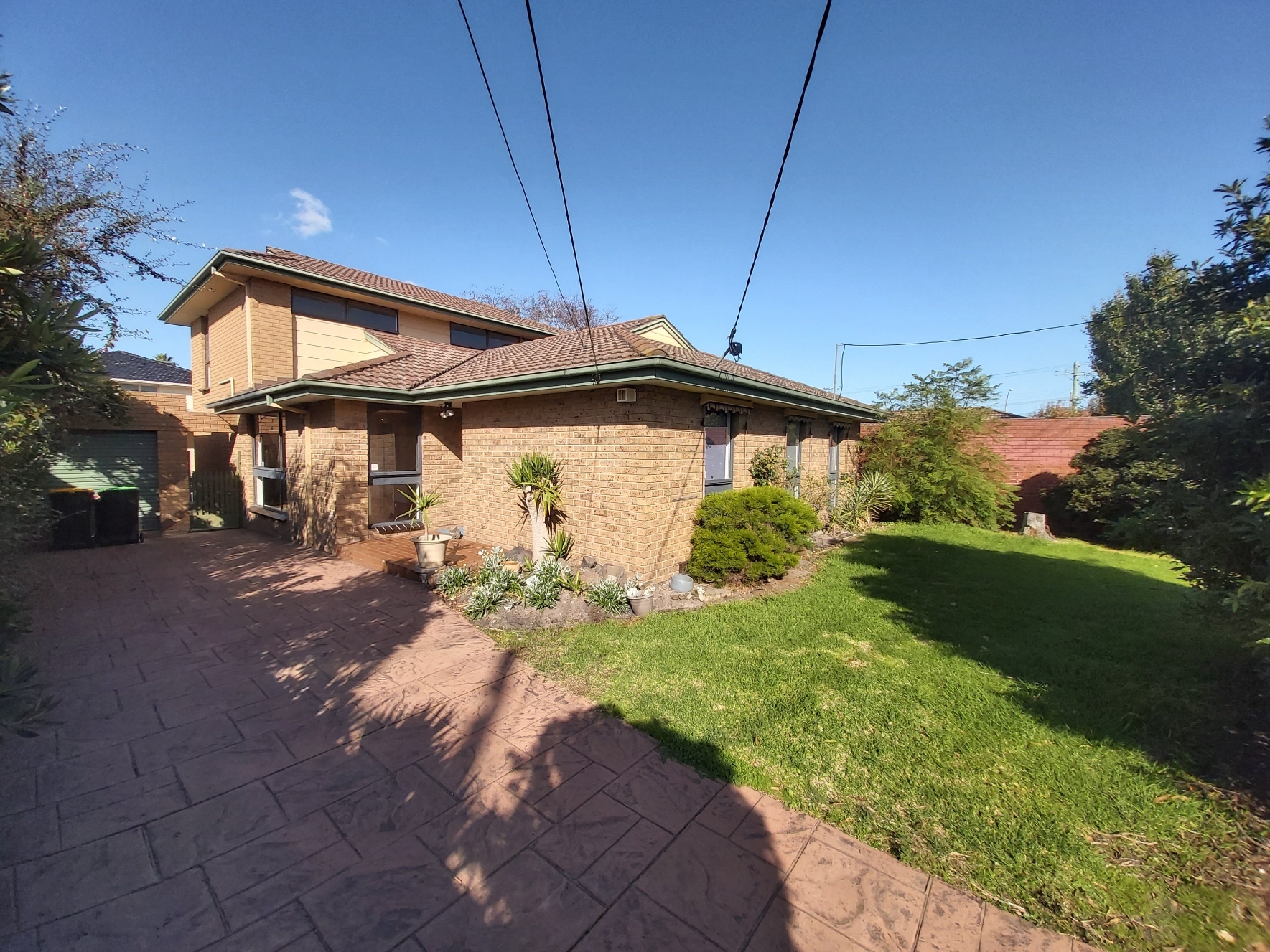 2 Blackburn Drive, CHELTENHAM VIC 3192