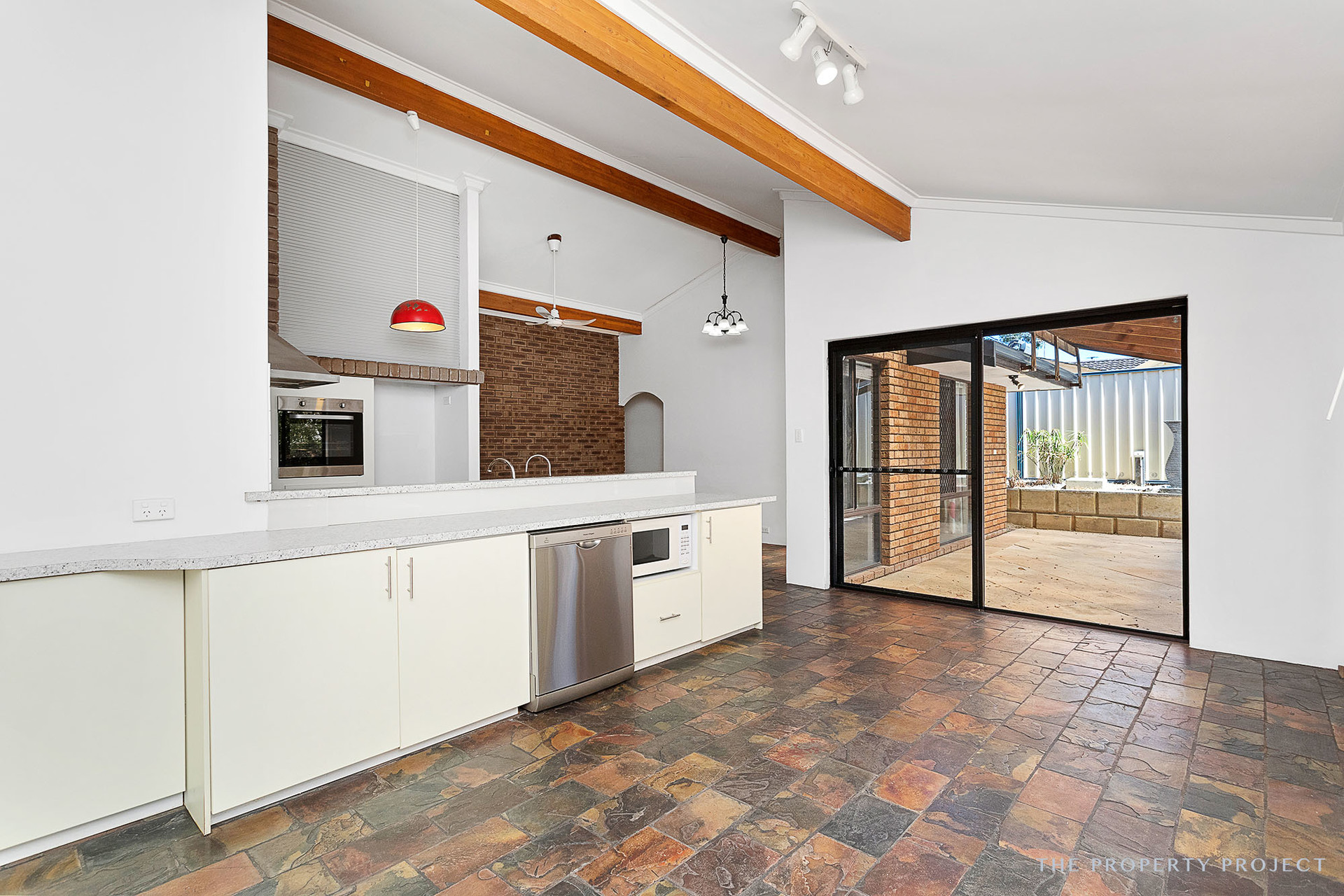 4 Treetop Avenue Edgewater WA 6027