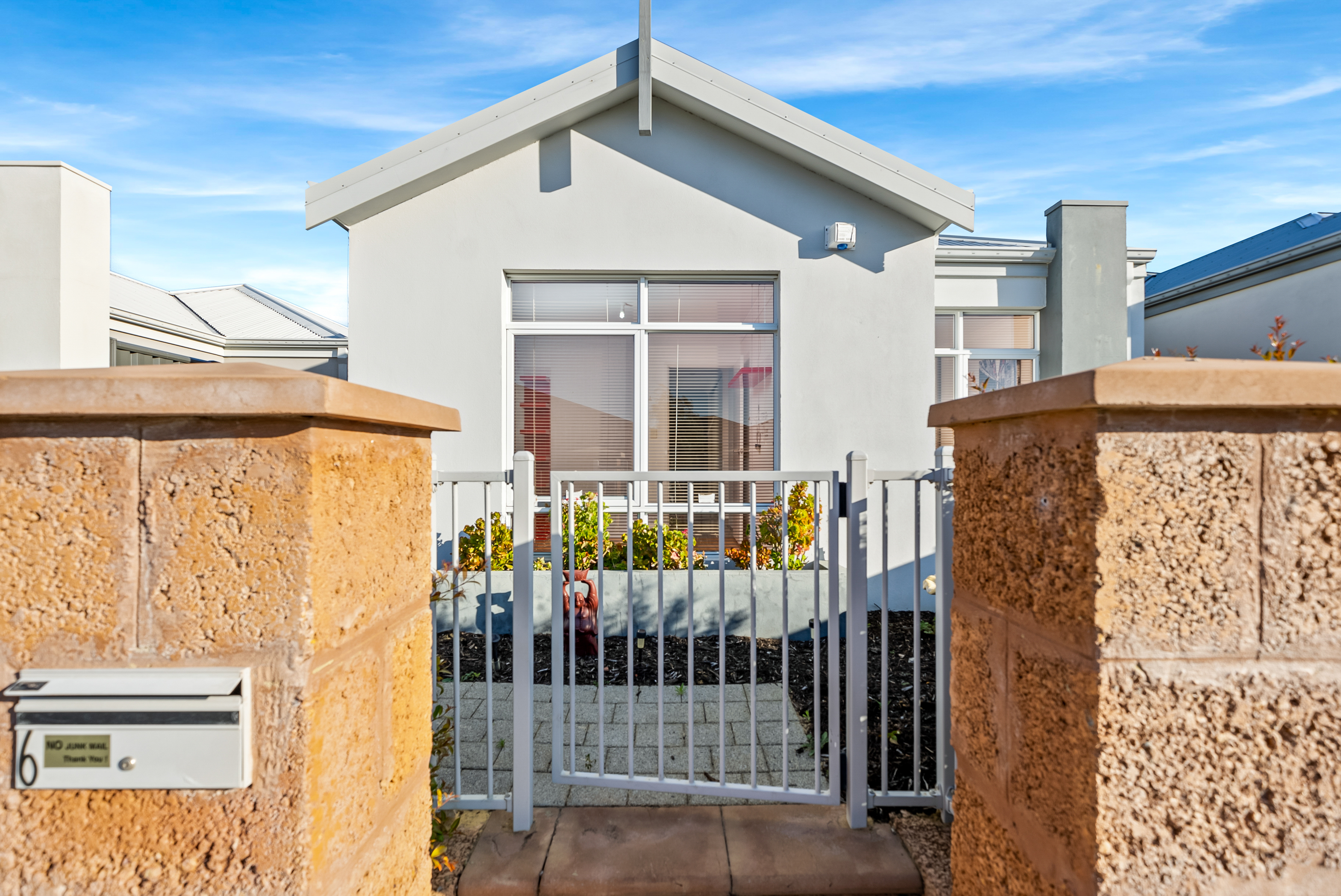 6 Rhizome Way, BANKSIA GROVE WA 6031
