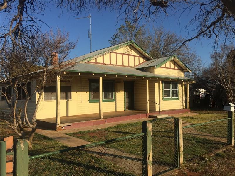 6 Black  Street, FORBES NSW 2871