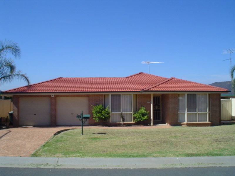 28 Baynton Place, ST HELENS PARK NSW 2560