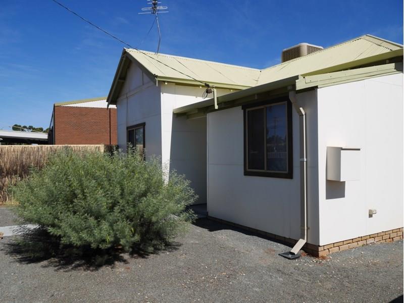 1A Ware Street, SOUTH KALGOORLIE WA 6430