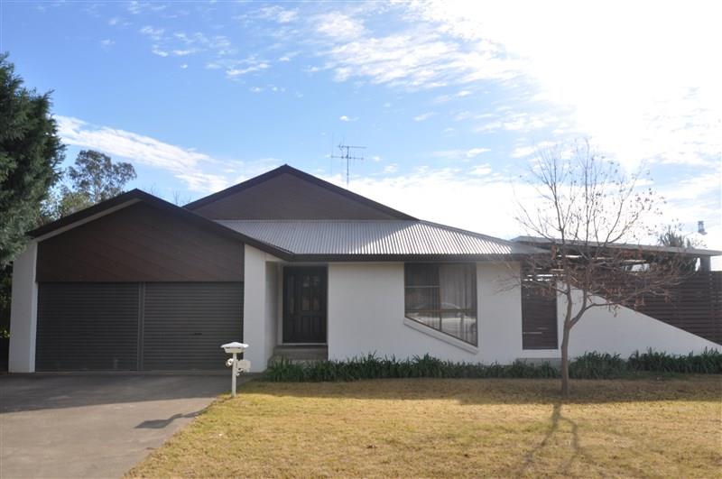 13 Alder Street, FORBES NSW 2871
