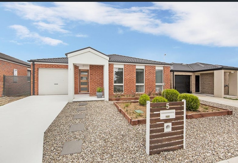 5 Neil Currie Street, Casey, photo 12