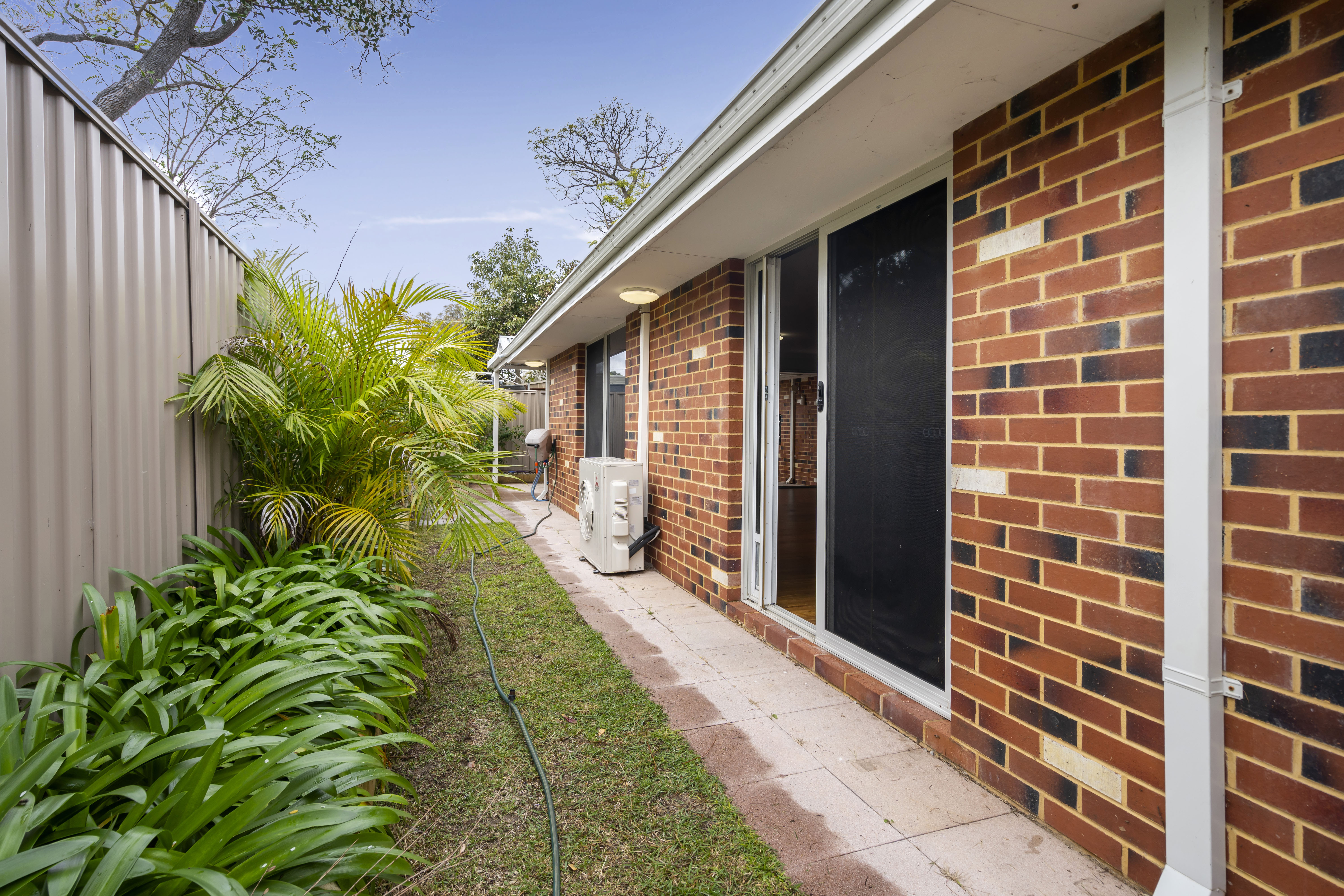281a Belgravia Street Cloverdale WA 6105