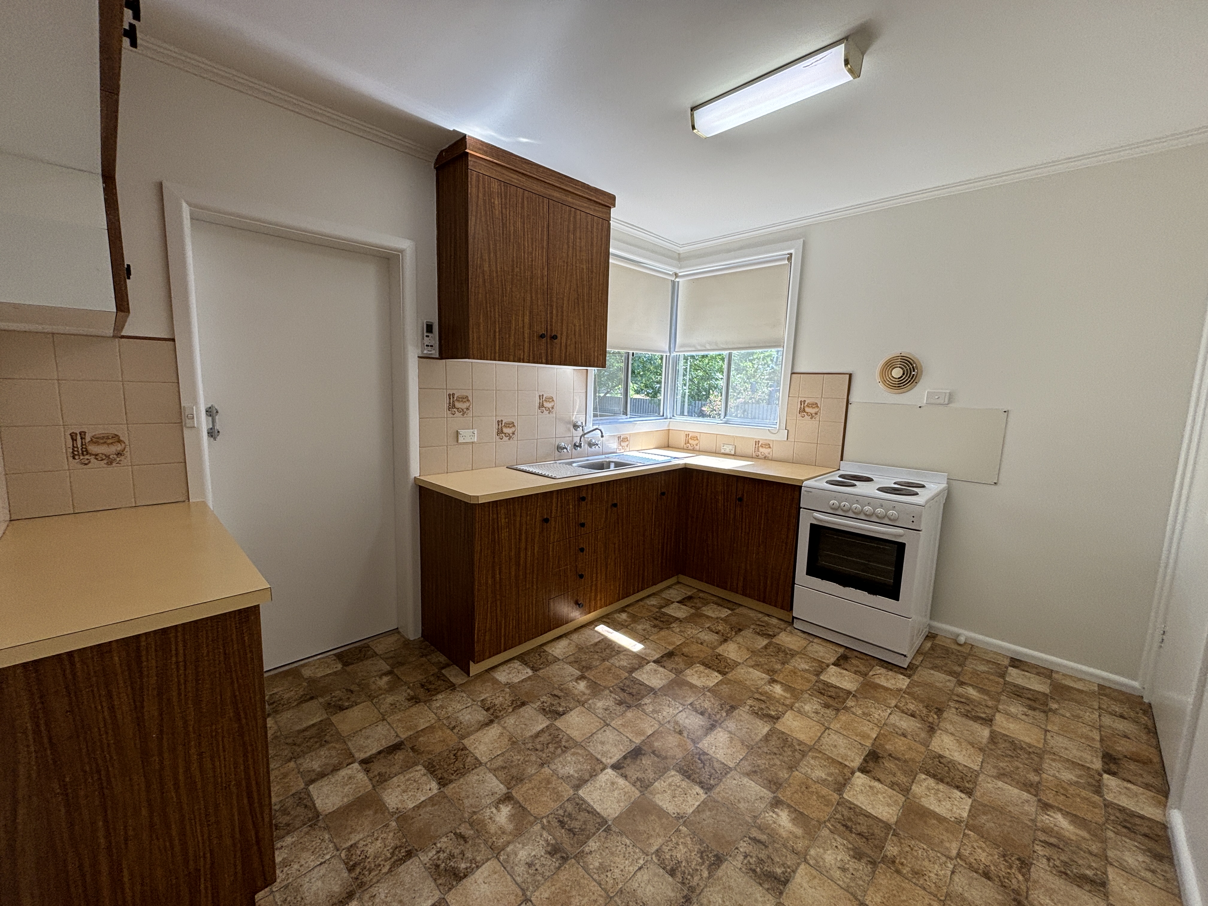 37 CHURCH STREET, MINYIP VIC 3392