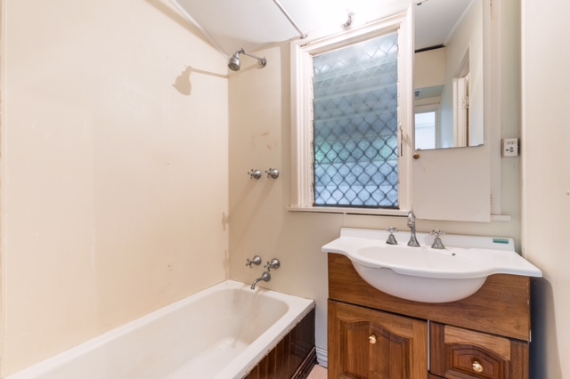 76 Finnerty Street Karrinyup WA 6018