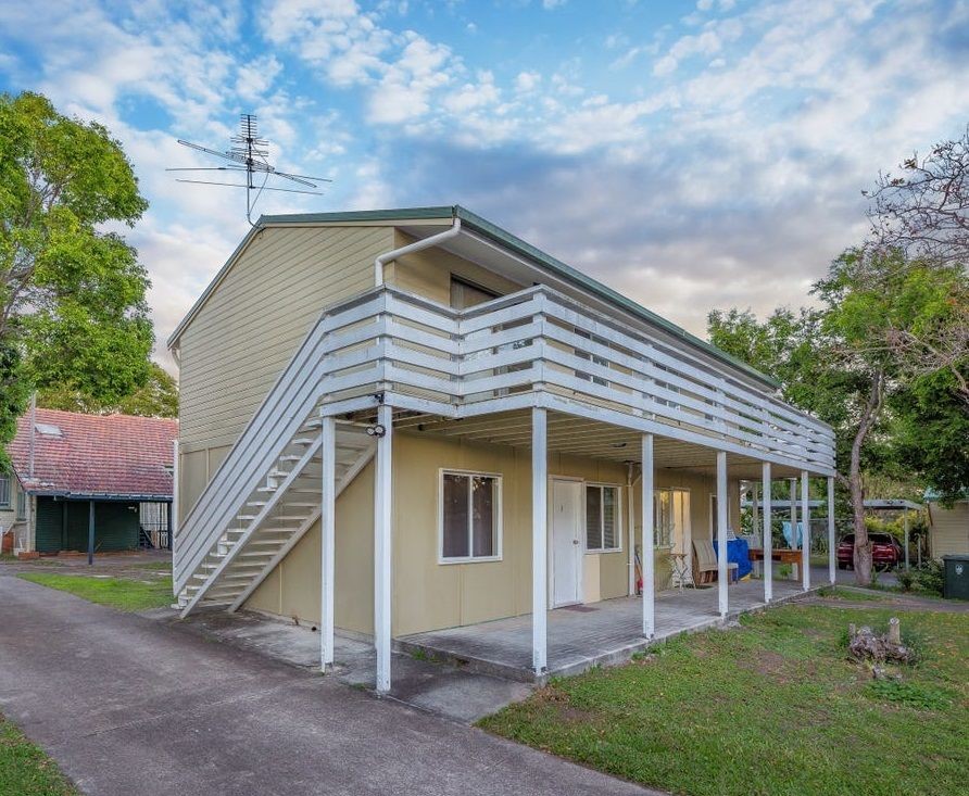 9 Clinton Street, COOPERS PLAINS QLD 4108