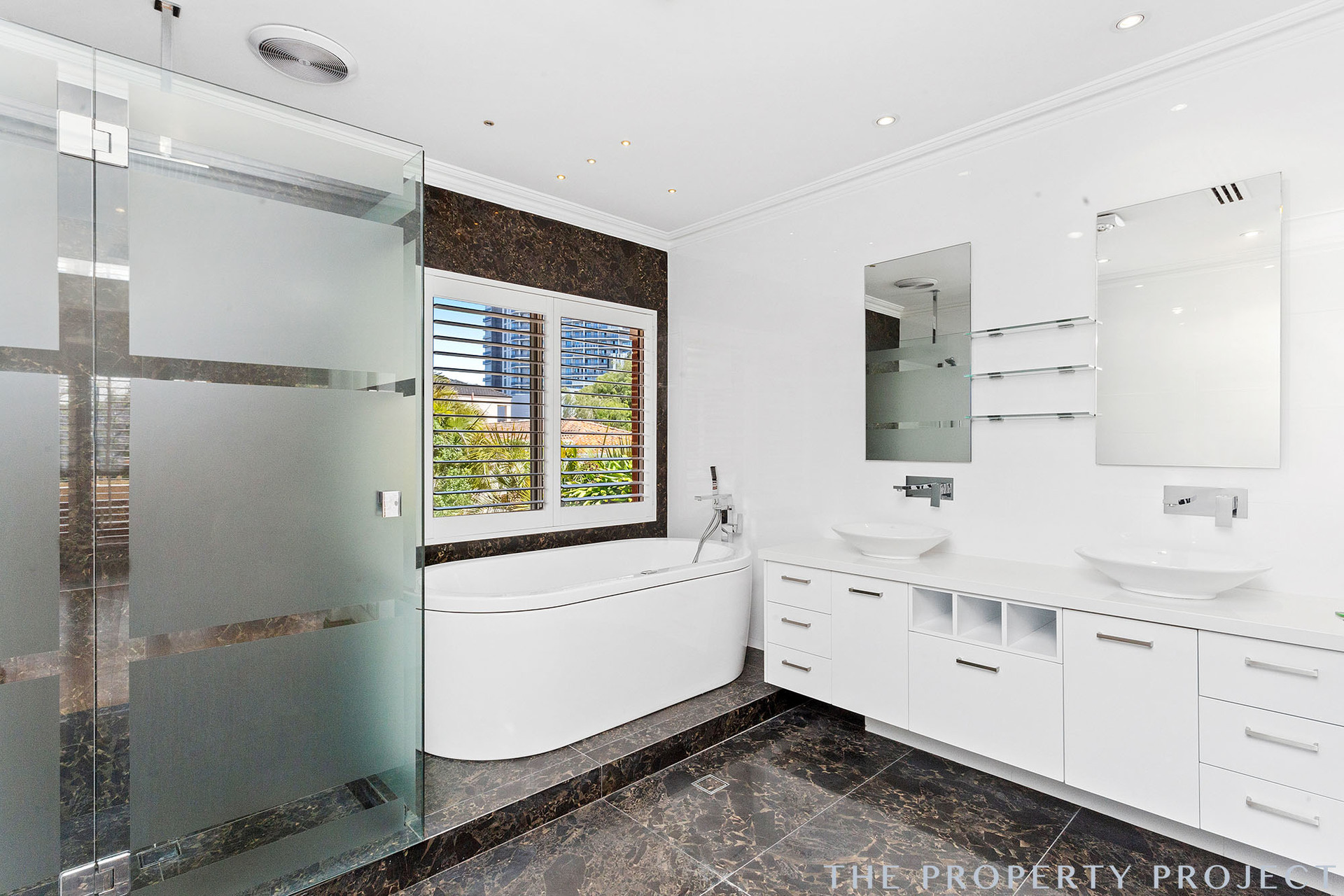 5 View Road Mount Pleasant WA 6153