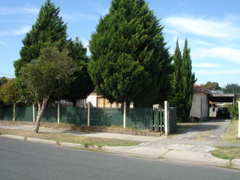 5 Pascoe Avenue, SPRINGVALE VIC 3171